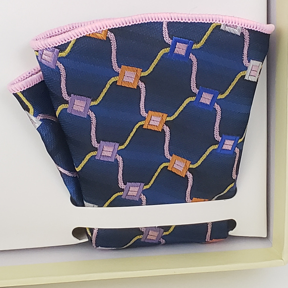 SOLD Pink Bow Tie & Necktie Bud Hanky CuffLink Set - Picture 5 of 8